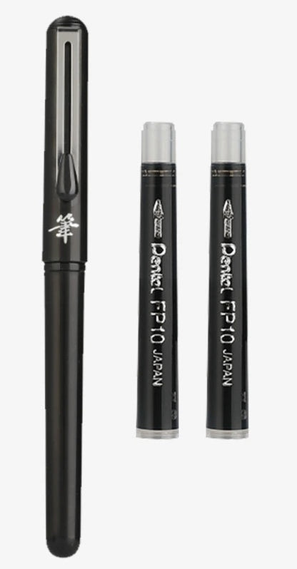 Pincel de Bolso Pentel Cor Preta + Recargas - Caligrafia - Desenho - Tinta à Prova de Água