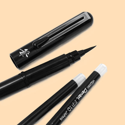 Pincel de Bolso Pentel Cor Preta + Recargas - Caligrafia - Desenho - Tinta à Prova de Água